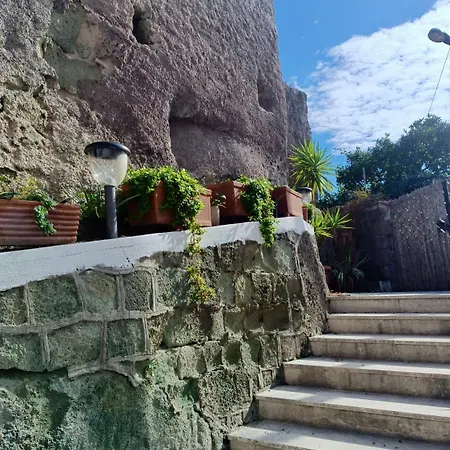 Casa Delle Rose 公寓